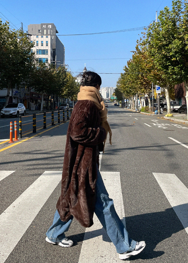 [unisex] snug long fur coat (2c)